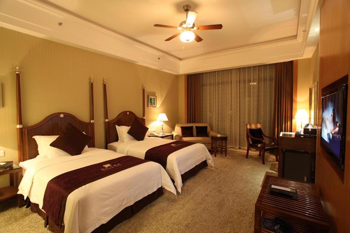 Green Lake Hot Spring Hotel Фошань Экстерьер фото